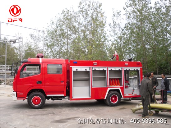 東風(fēng)平頭3.5噸水罐消防車