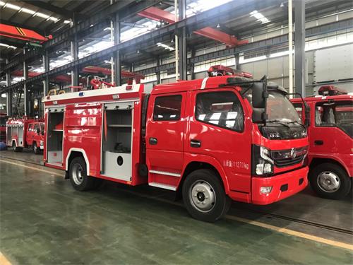 東風(fēng)5噸泡沫消防車(國六)