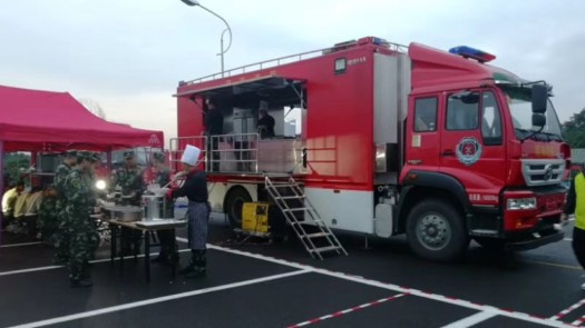 ?o???￥???é??é¤?è?|