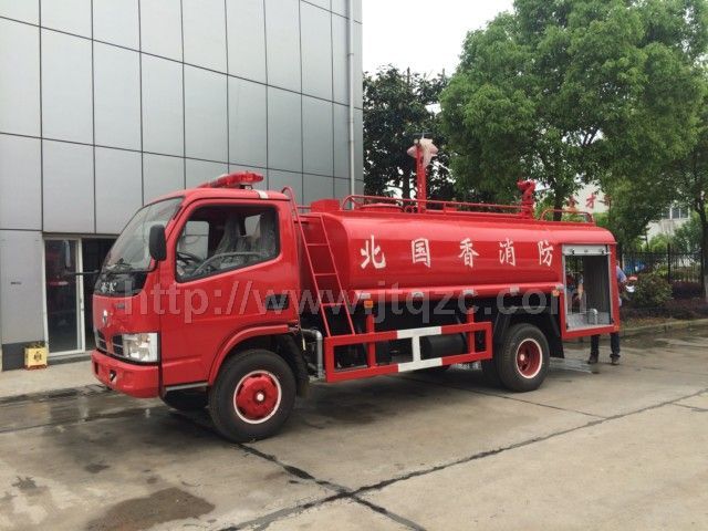 東風(fēng)4噸消防水車